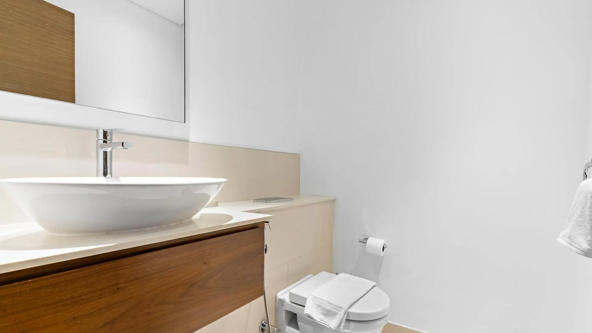 2Br Maid City Walk B13 Heart Of Dubai 0*,